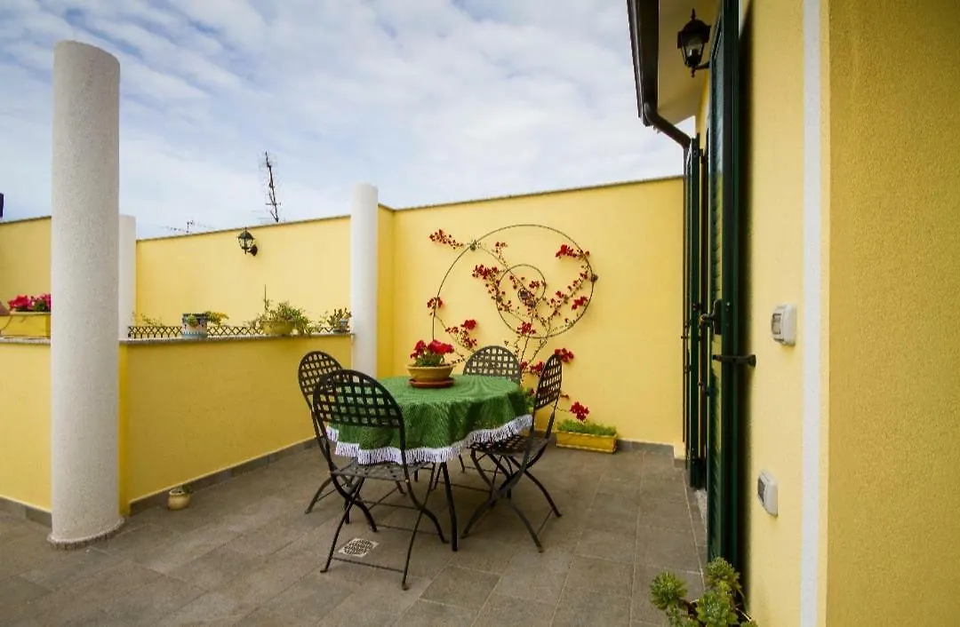 شقة SantʼAntìoco  في Casa Veronica